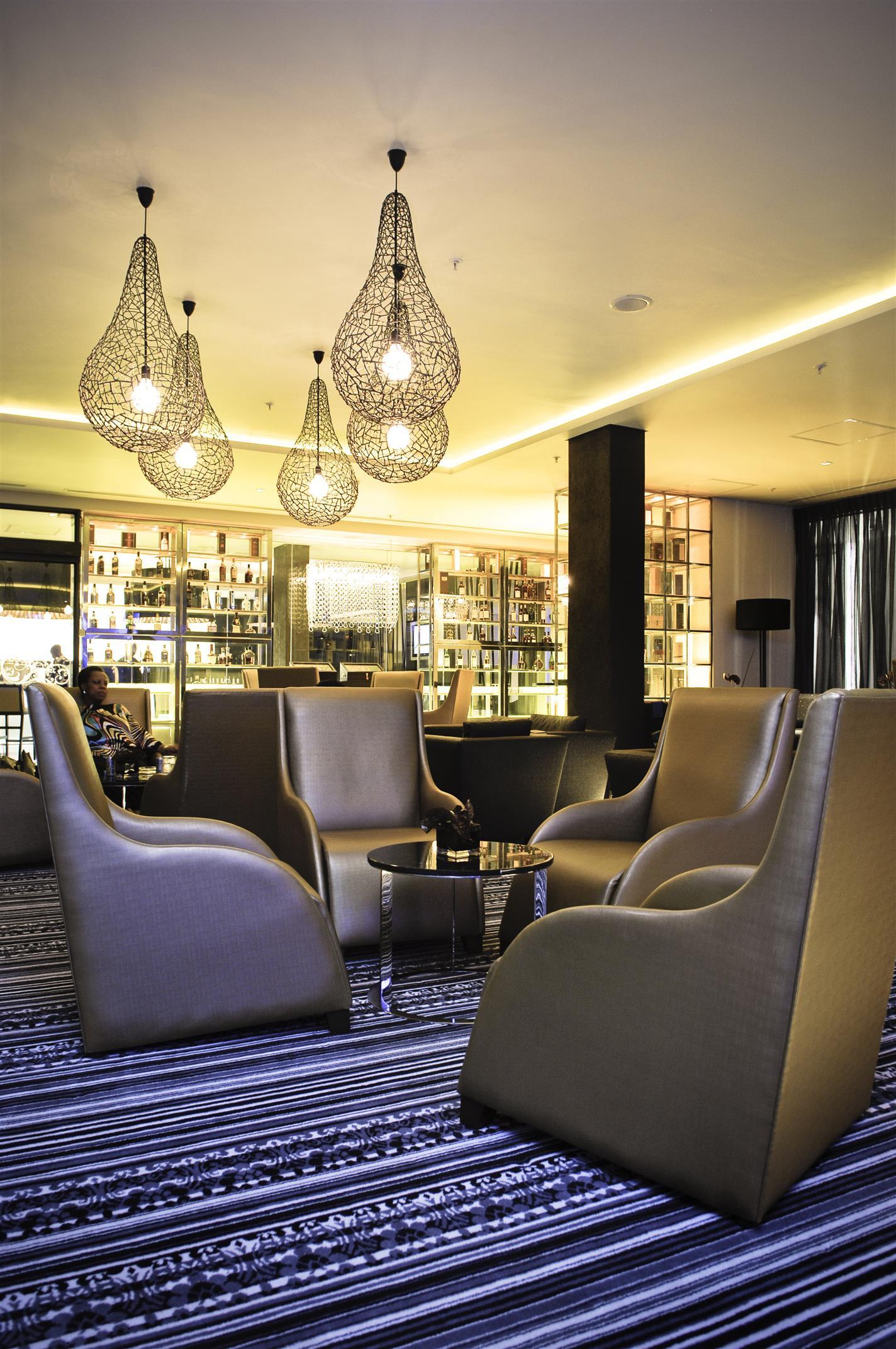 Southern Sun Hyde Park Sandton Johannesburg Exterior photo