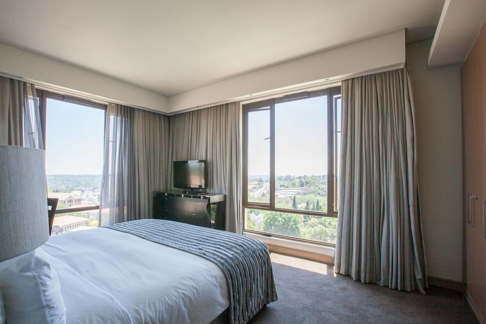 Southern Sun Hyde Park Sandton Johannesburg Exterior photo