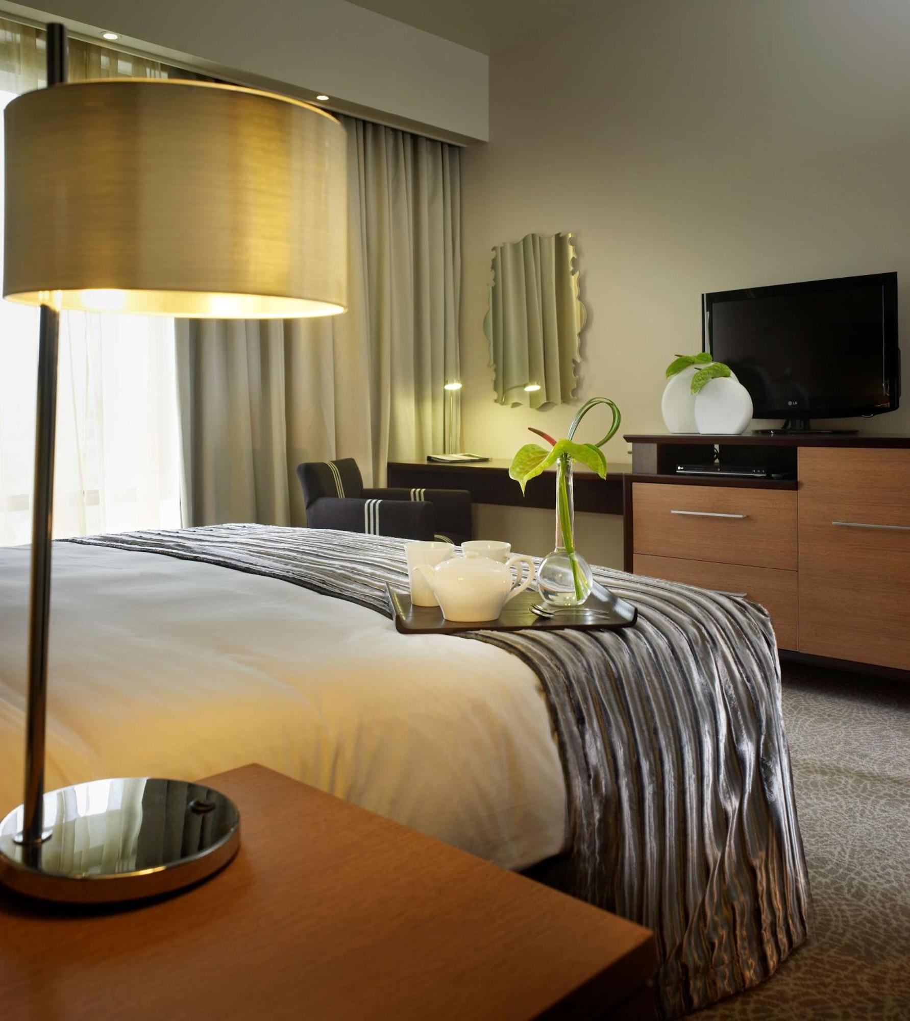 Southern Sun Hyde Park Sandton Johannesburg Exterior photo