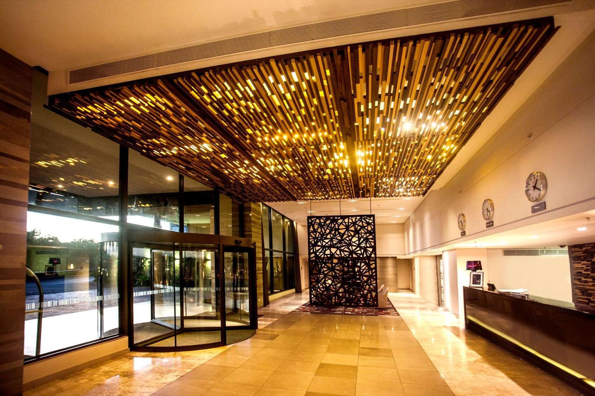 Southern Sun Hyde Park Sandton Johannesburg Exterior photo