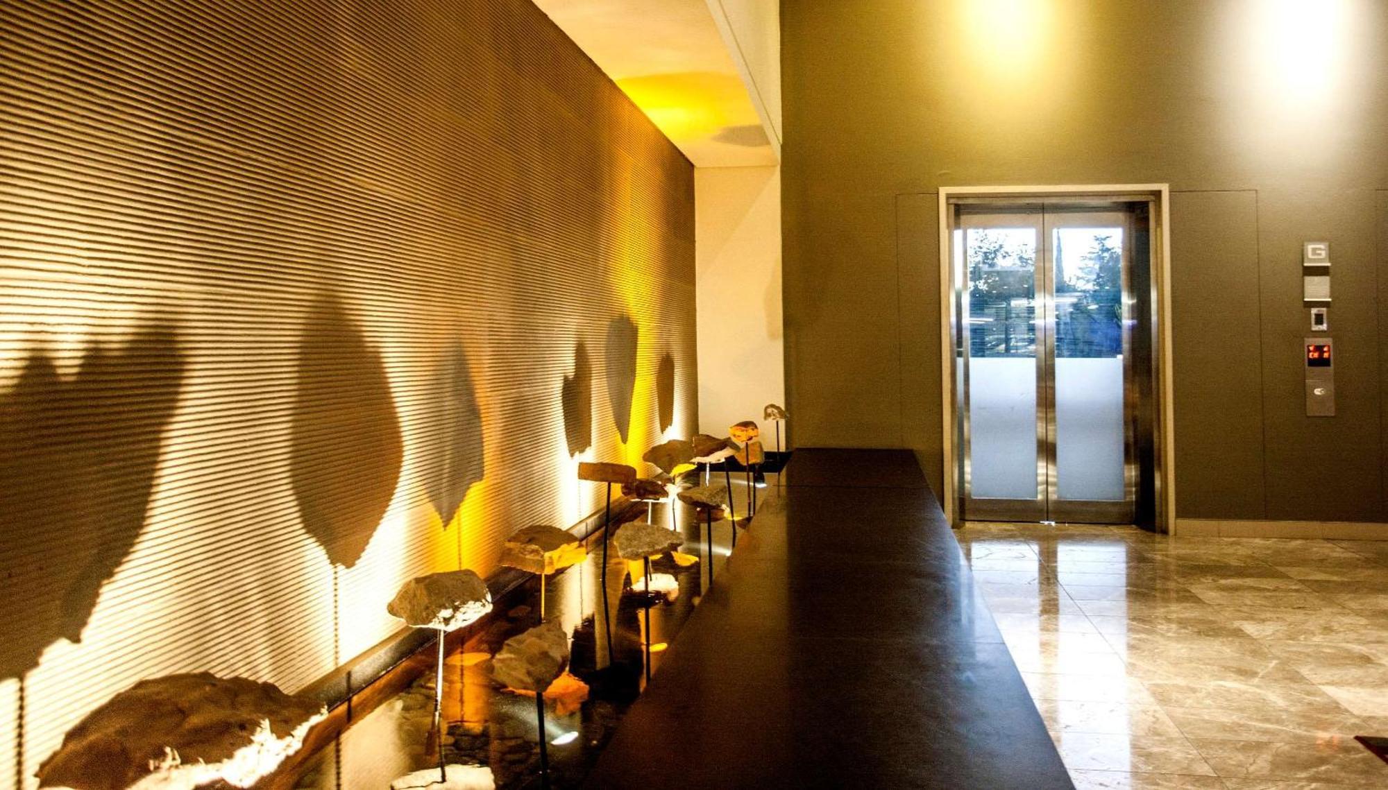 Southern Sun Hyde Park Sandton Johannesburg Exterior photo